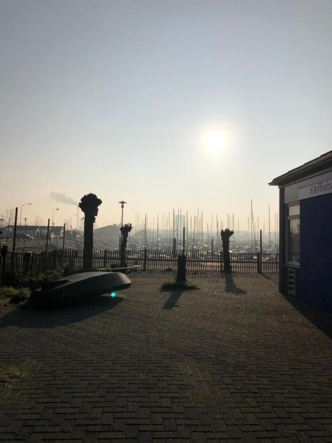 Bed And Breakfast De Biesbosch - In 'T Riet Drimmelen Esterno foto