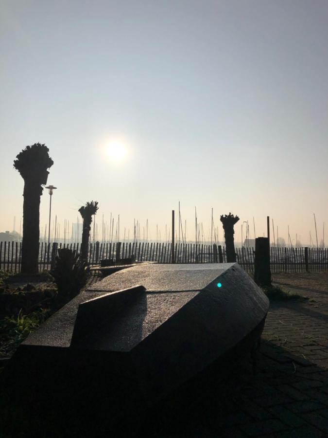 Bed And Breakfast De Biesbosch - In 'T Riet Drimmelen Esterno foto