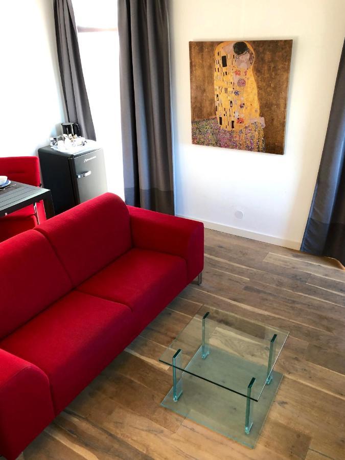 Bed And Breakfast De Biesbosch - In 'T Riet Drimmelen Esterno foto