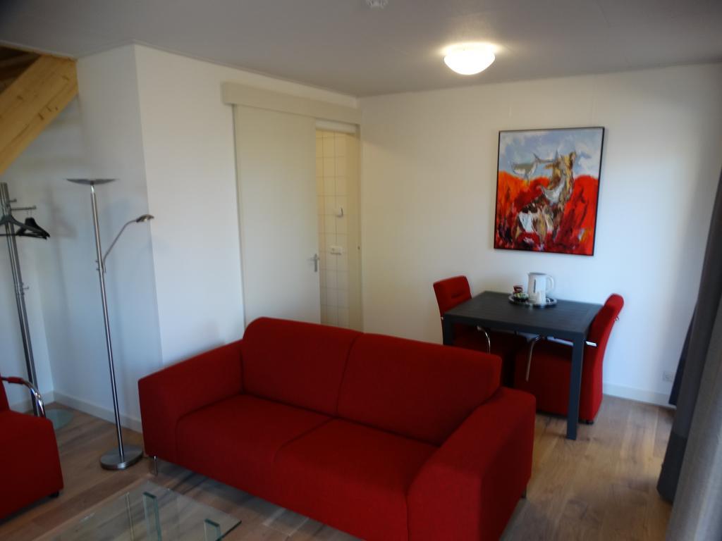 Bed And Breakfast De Biesbosch - In 'T Riet Drimmelen Esterno foto